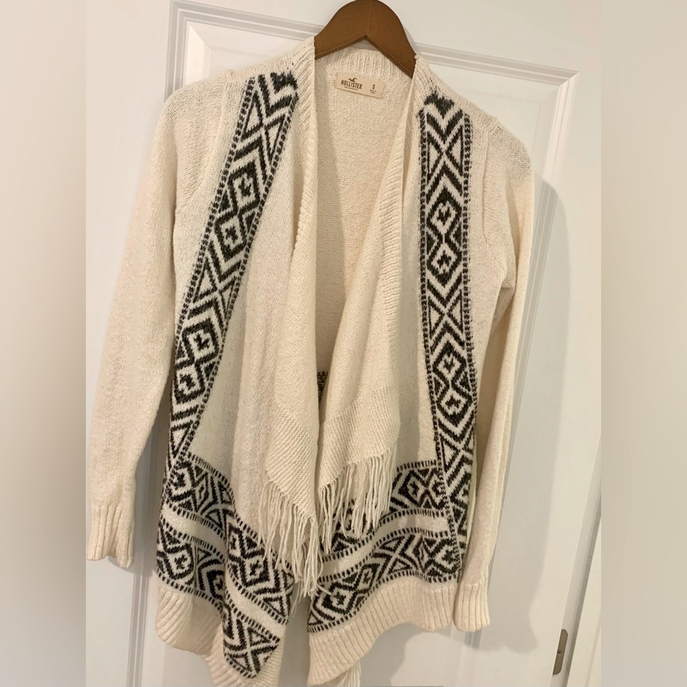 Hollister Aztec cardigan Size S